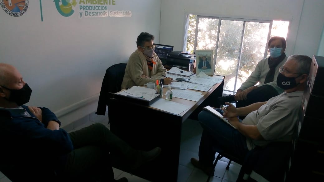 Ciccarone acordó con Camuzzi la forestación de un espacio verde a determinar