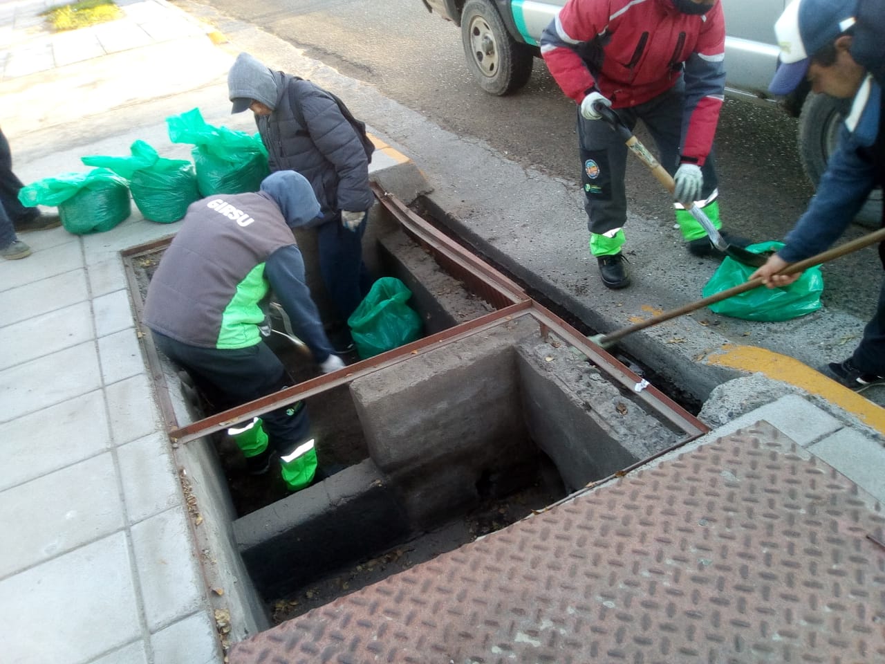 Rawson coordina tareas preventivas ante el pronóstico de lluvia para las próximas horas