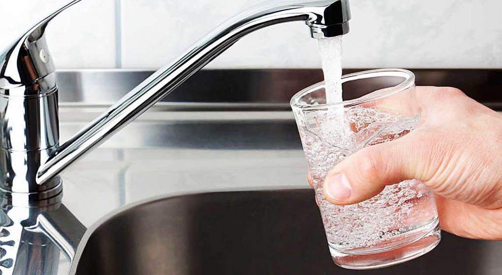 La distribución de agua en Trelew comenzará a la medianoche