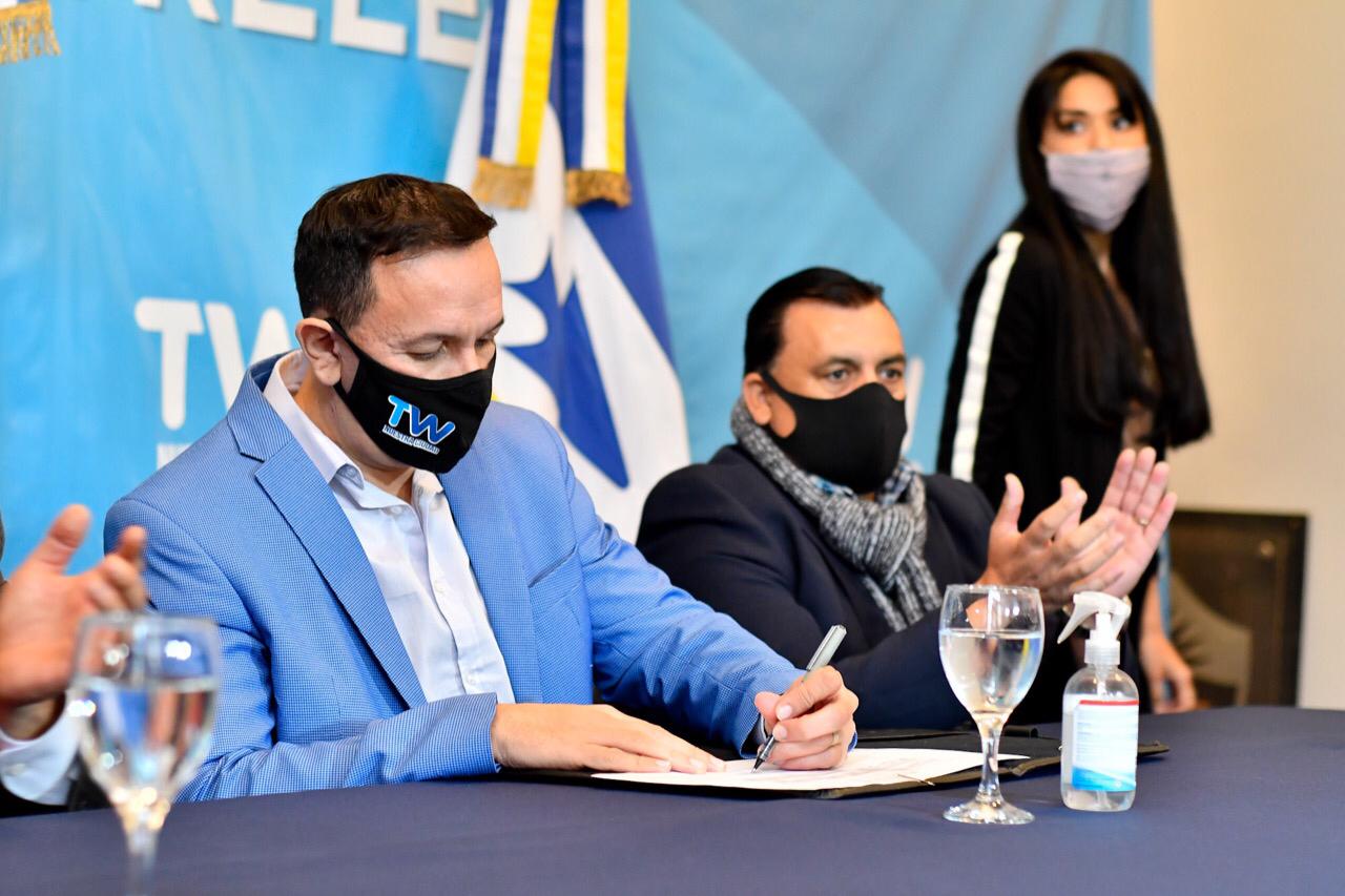 Maderna firmó convenio de inclusión laboral para personas con discapacidad