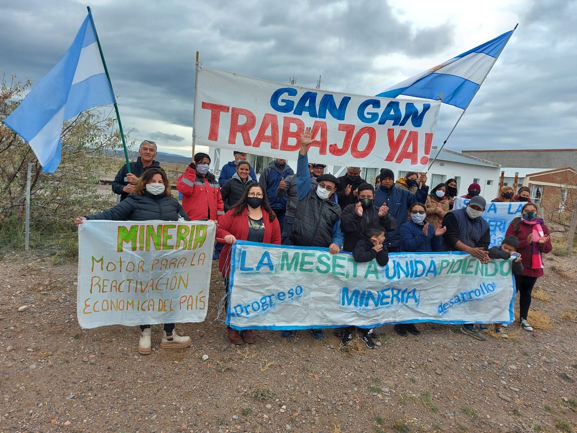 Nueva manifestación en la Meseta del Chubut para pedir por fuentes de empleo, desarrollo y minería en la región