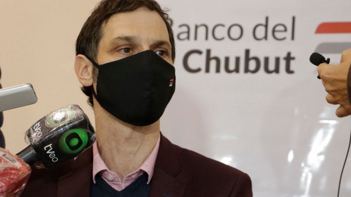 Arnaudo defendió su pliego en una reunión virtual con diputados provinciales