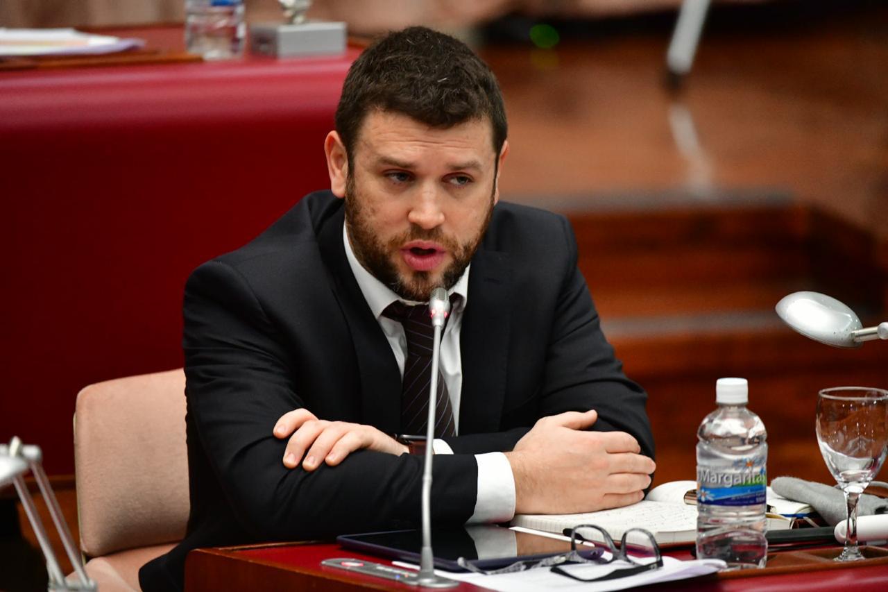 Pais sobre el debate por la minería: “Un juez no puede, bajo ningún punto de vista, suspender el tratamiento de un proyecto de ley ni indicarle a otro poder cómo debe funcionar”