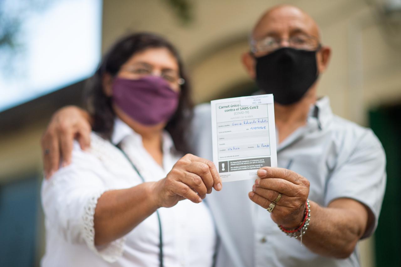 Nuevo récord de vacunación: ayer se aplicaron 376.815 dosis contra el coronavirus en todo el país