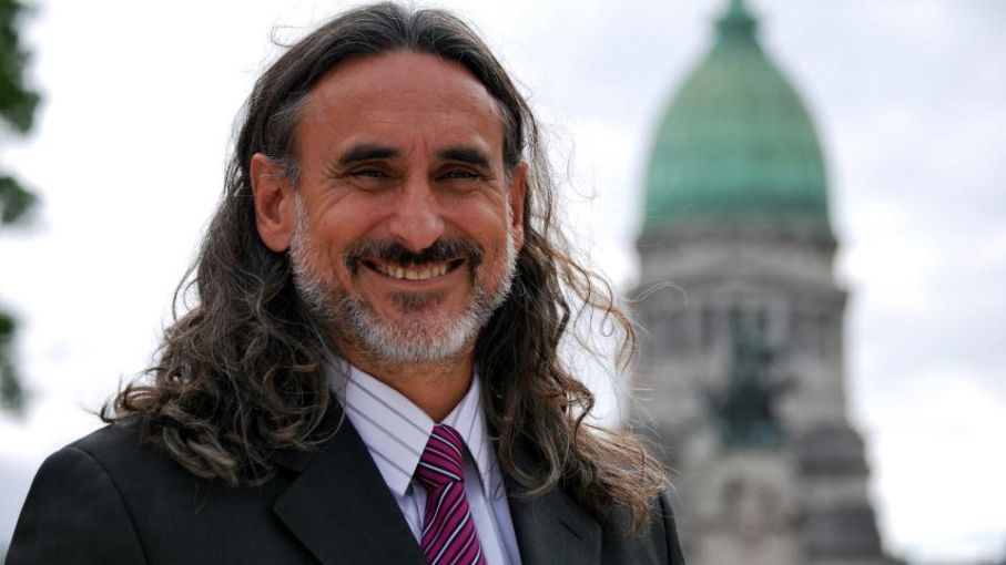 El ministro Basterra estará hoy en Chubut para firmar convenios con intendentes de la Comarca y productores afectados por los incendios