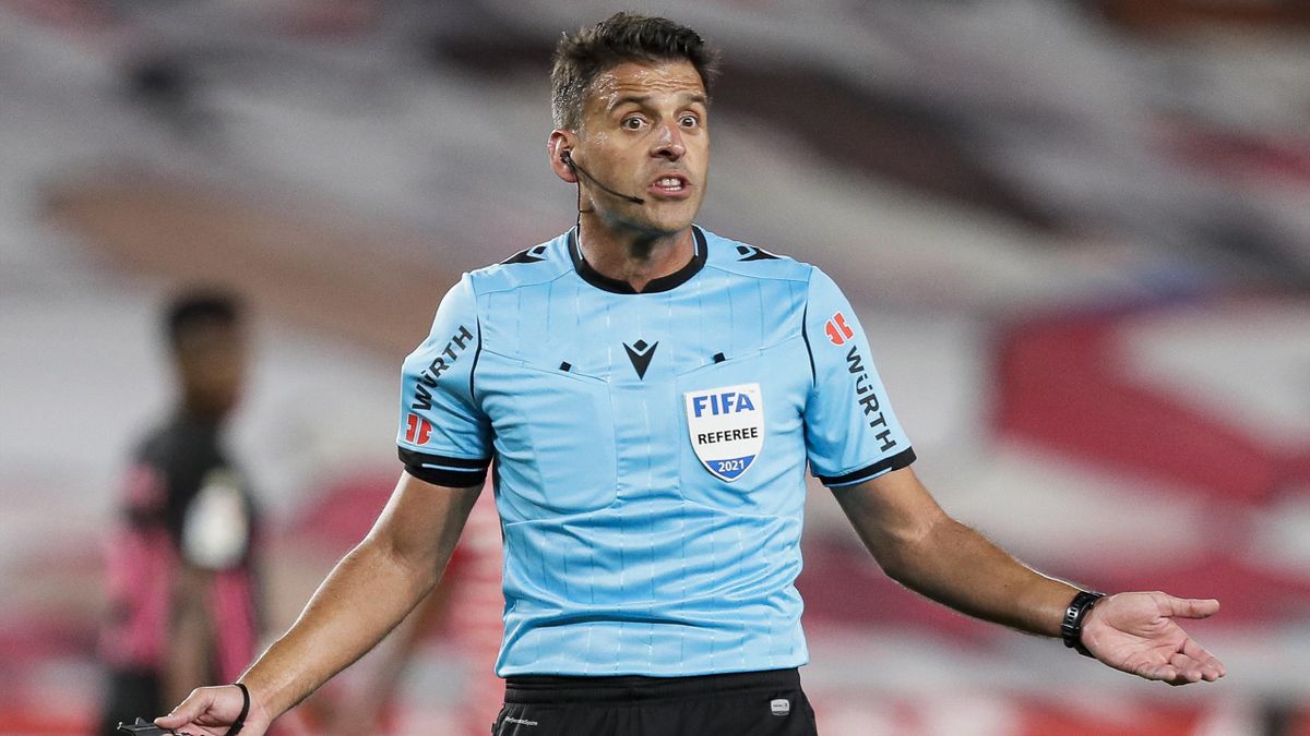 Chile y Bolivia se enfrentan con el histórico primer arbitraje de un europeo en Copa América