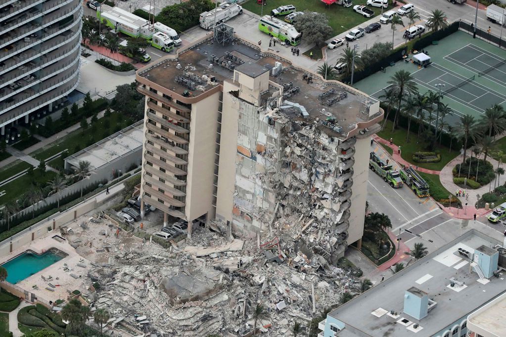Horror en Miami: Ya son cuatro los muertos por el derrumbe del edificio y 159 los desaparecidos