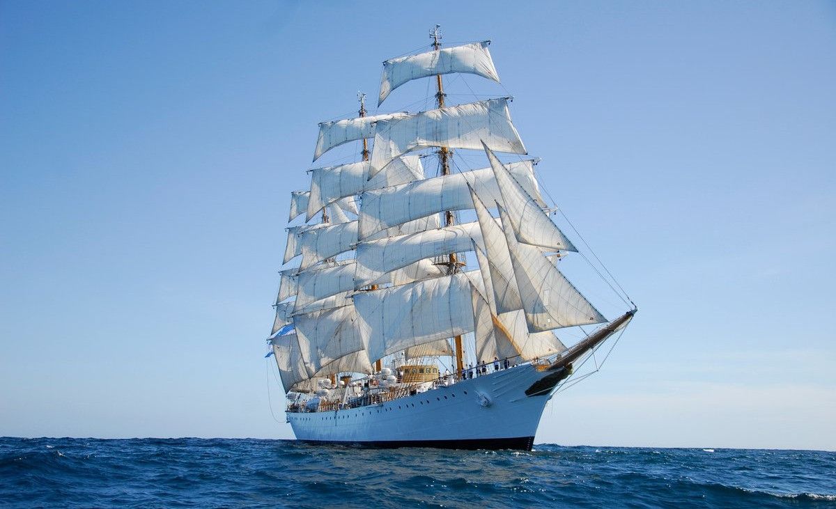 Hoy llega la fragata Libertad a Puerto Madryn, pero no amarrará para evitar contagios