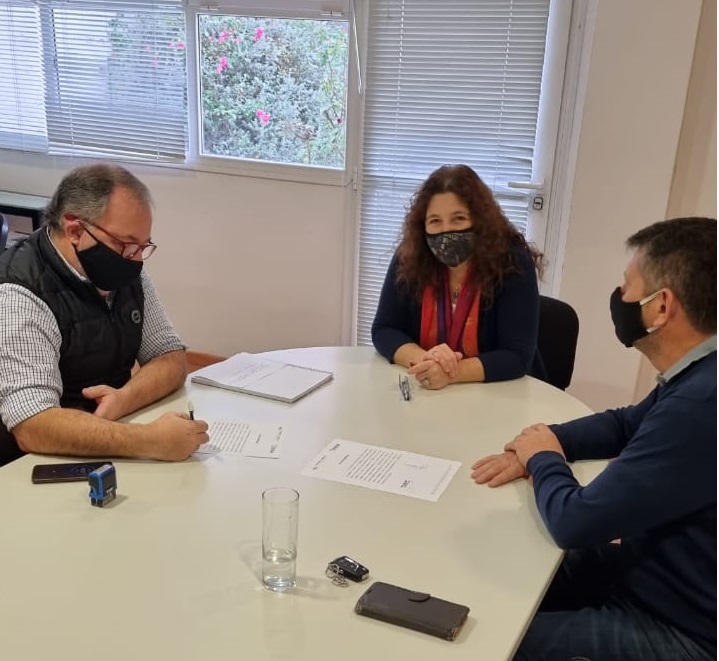 Provincia entregó materiales para mejorar la gestión de residuos del basural a cielo abierto de Gualjaina