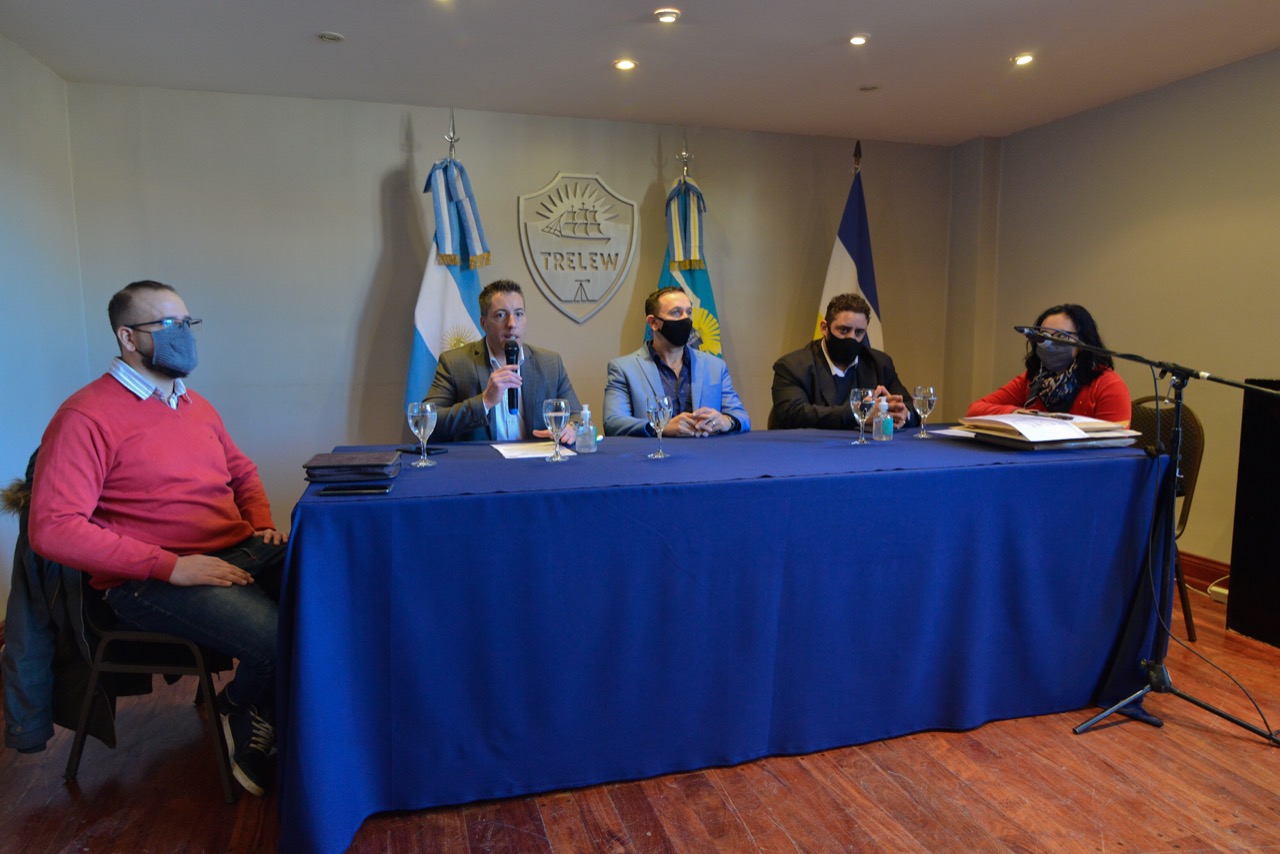 Maderna presidió la apertura de sobres para el plan intensivo de conservación vial