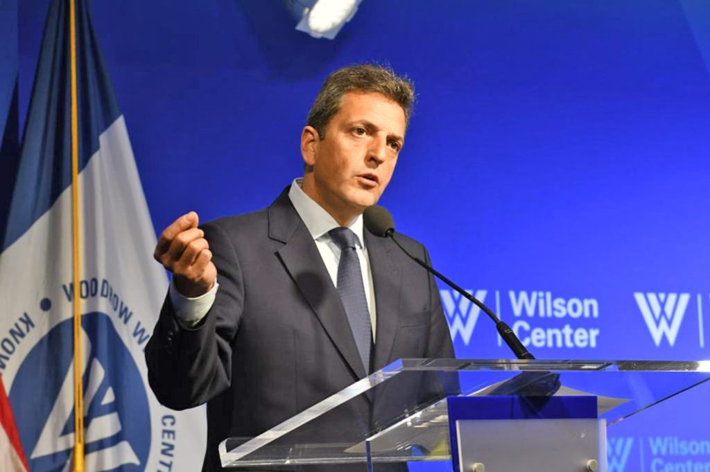 Massa inicia hoy gira por Washington y cenará con asesor de Biden y se reunirá con Bill Clinton