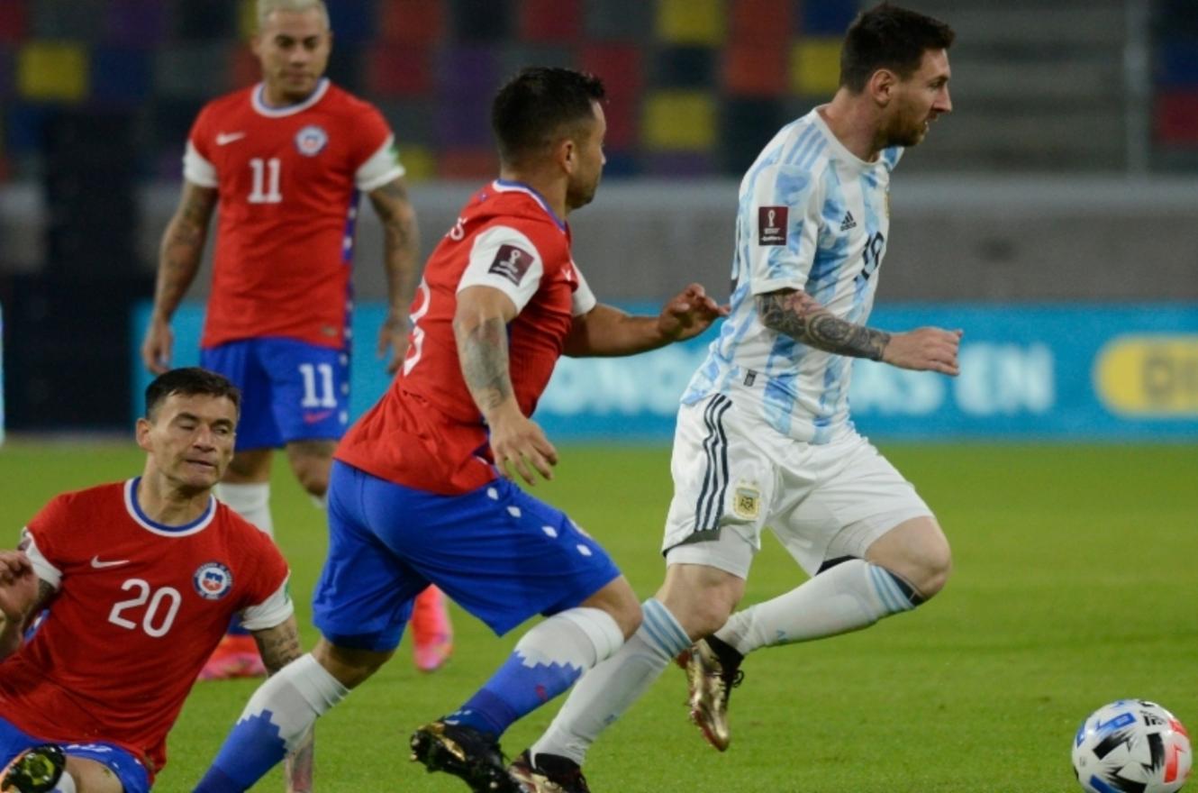 Argentina debuta ante Chile por la Copa América: A qué hora juega, por dónde verlo y cómo formará la selección con Messi a la cabeza