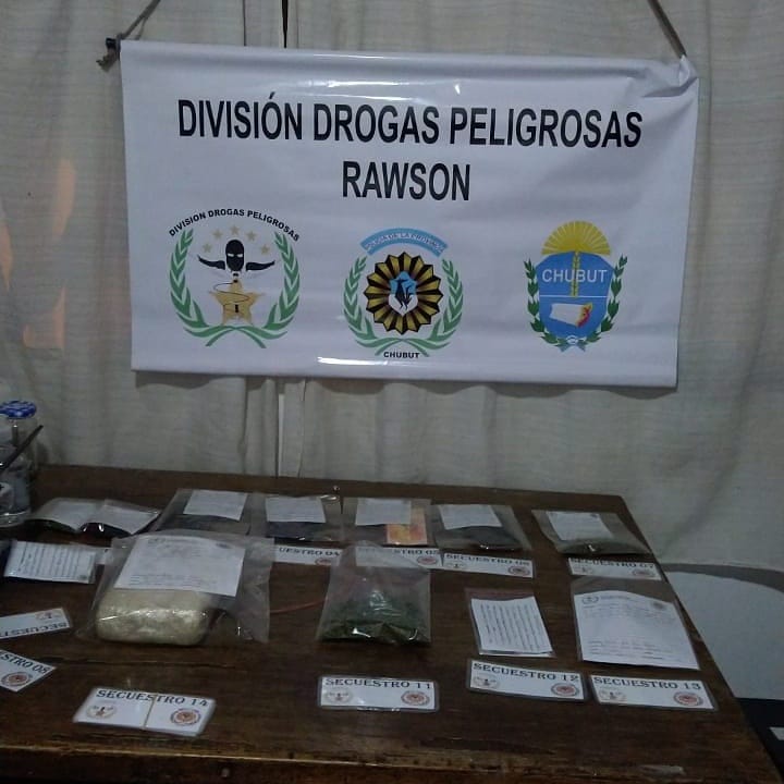 Secuestraron más de 1 kilo de cocaína en Arroyo Verde y dinero y elementos para fraccionar droga en Playa Unión