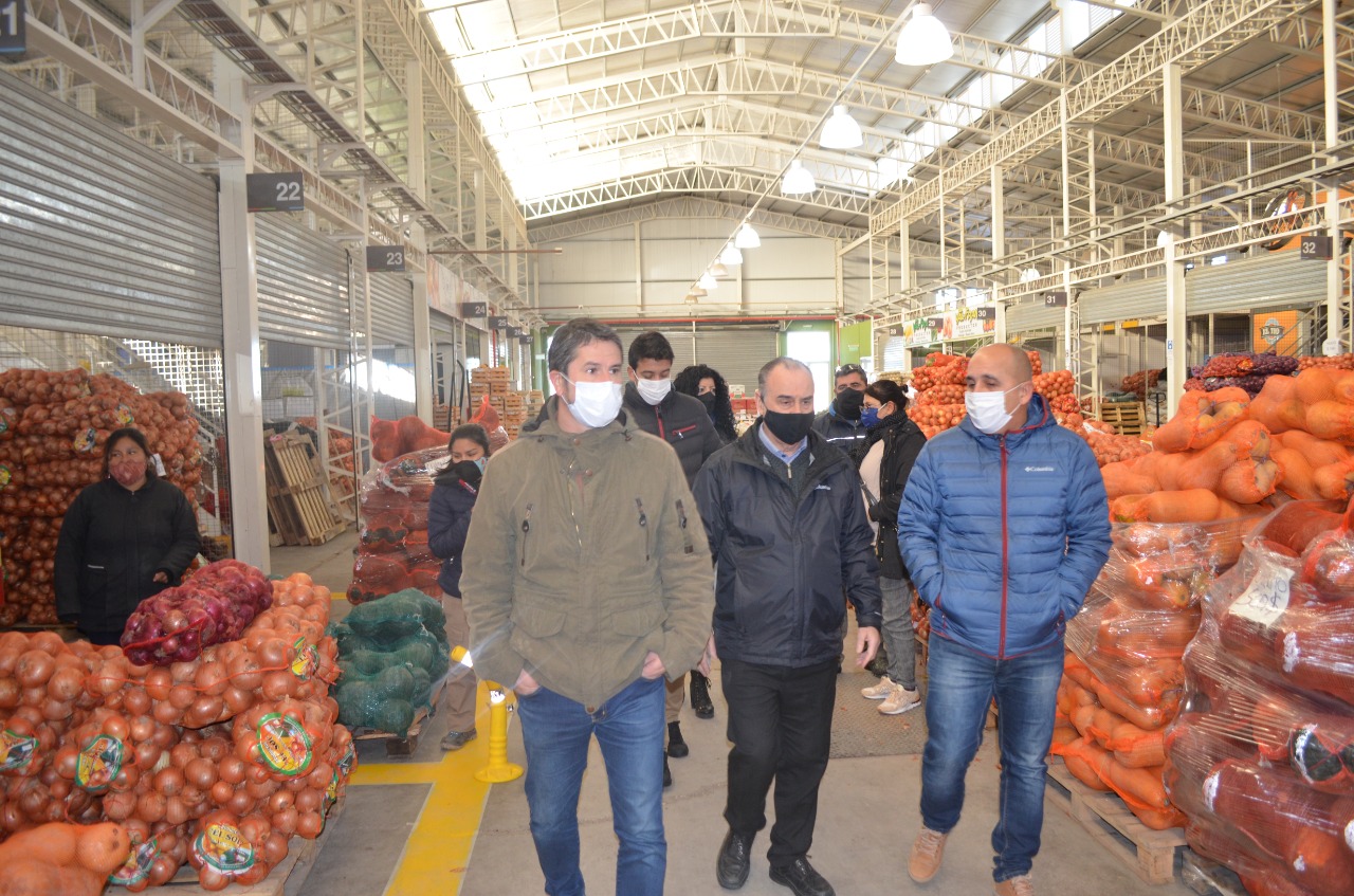 La UCR quiere suspender el cobro durante 2021 de la Tasa de Inspección de Abasto y Veterinaria por la crisis que viven los puesteros en el Mercado Concentrador