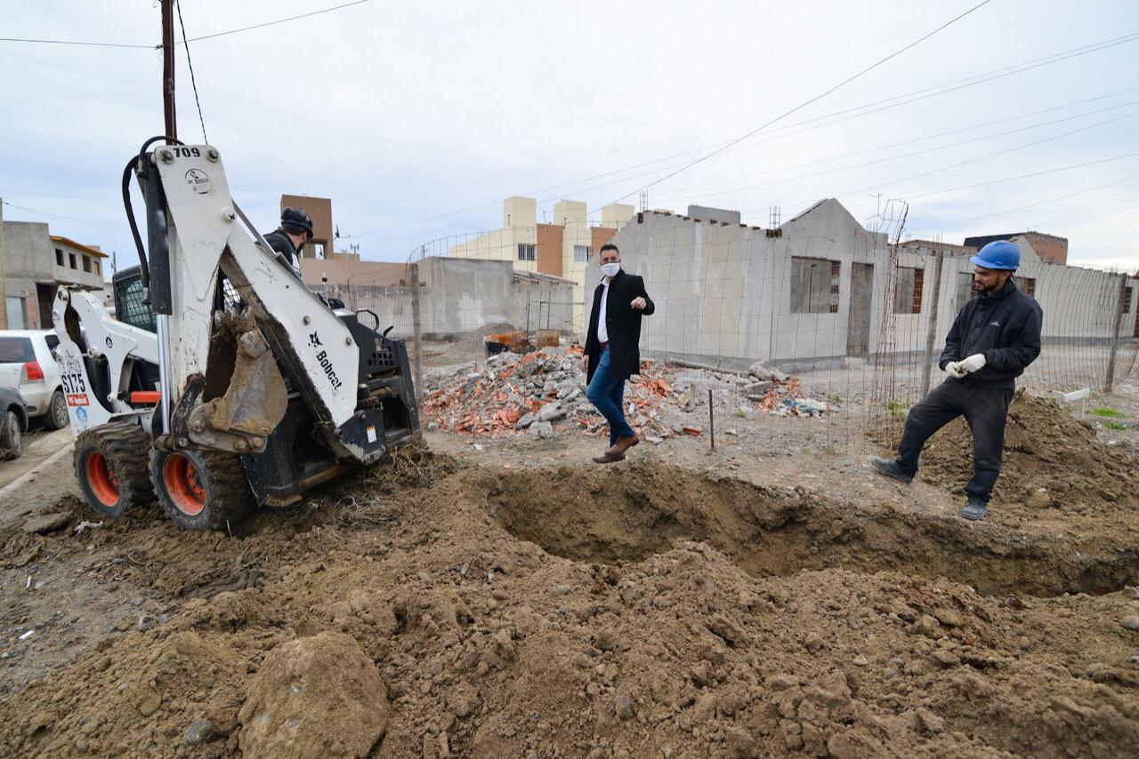 Trelew ya realizó 8.500 metros lineales de red de gas que alcanzó a más de 400 beneficiarios
