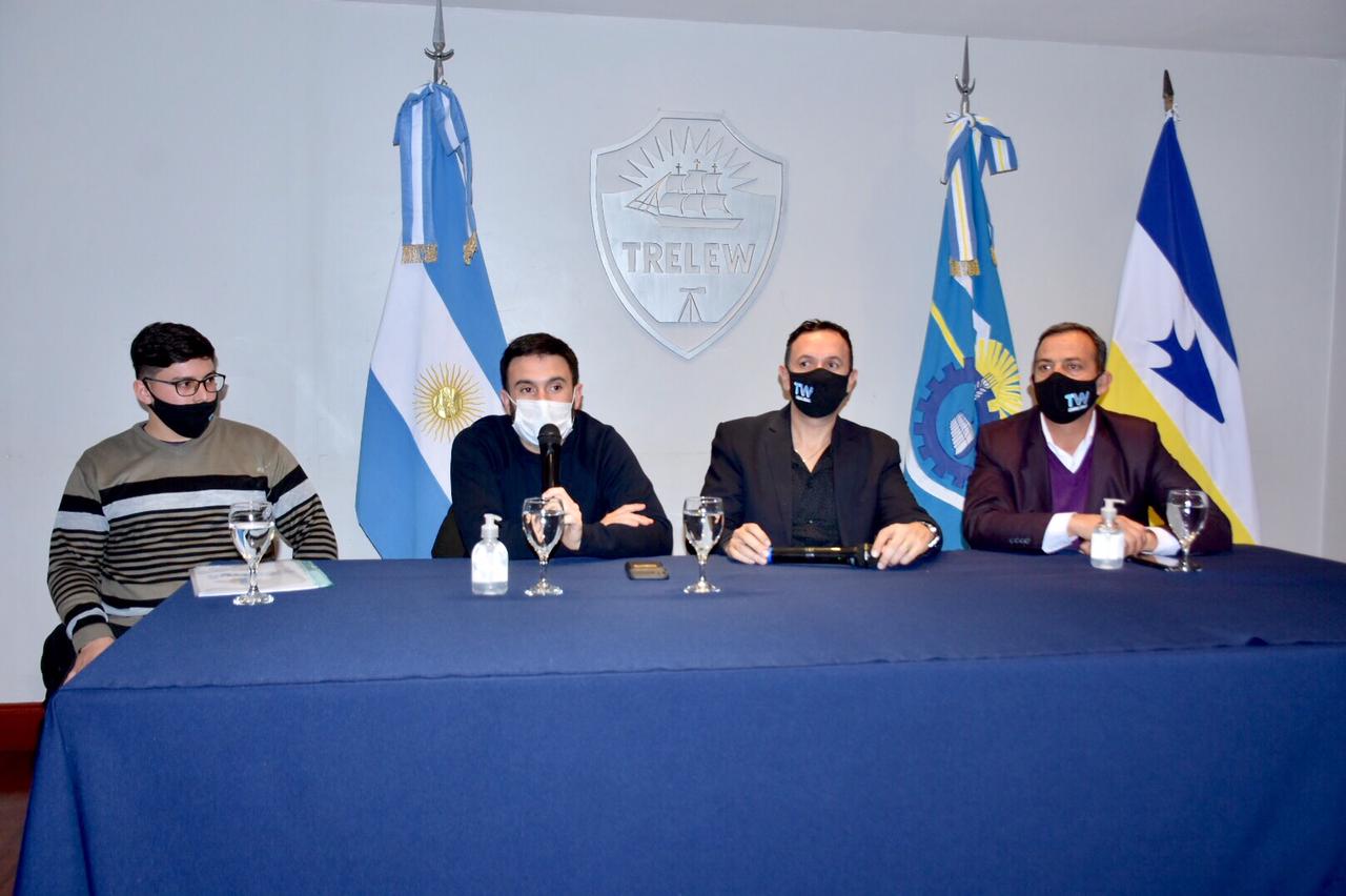 Leunda en clave electoral: Se reunió con Maderna y escuchó inquietudes y propuestas de jóvenes de Trelew