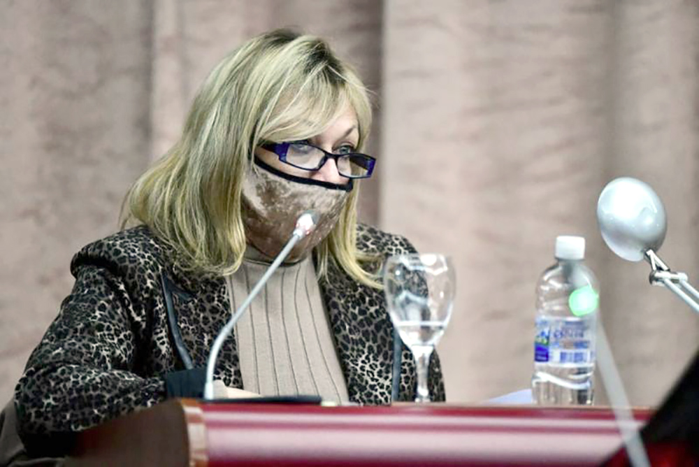 Artero propuso que municipios y comunas otorguen los créditos del FONVIS y le reclamó al gobierno el cumplimiento de la Ley