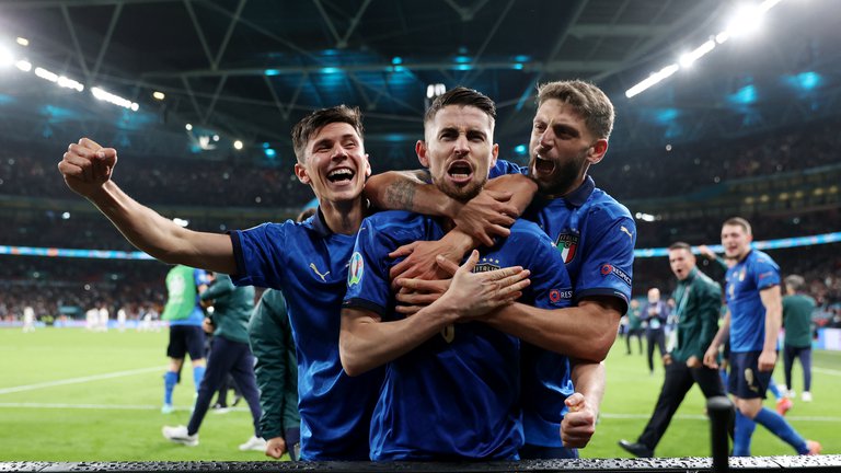 Italia le ganó a España en los penales y es finalista de la Eurocopa