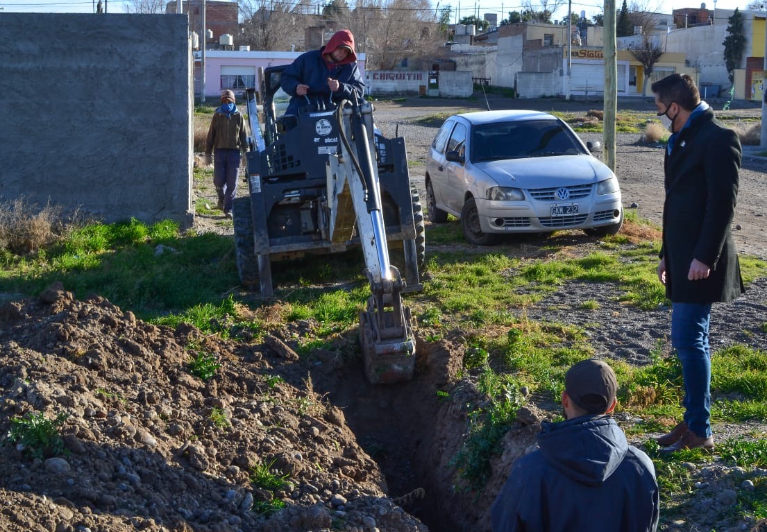 Trelew: Avanza obra de red gas en el Barrio Malvinas Argentinas