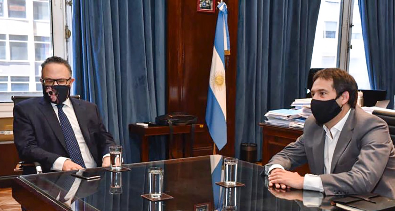 Luque recibe esta semana en Comodoro a Martínez por agenda energética y sobrevolará con Lammens la zona de Rocas Coloradas