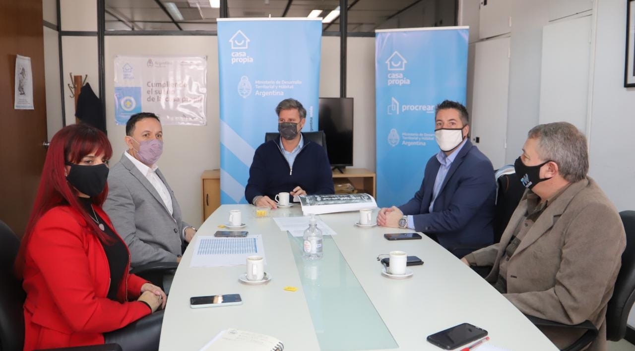 Maderna consolidó ante Nación avances para el barrio PROCREAR y ratificó nuevas obras de infraestructura y servicios para Trelew