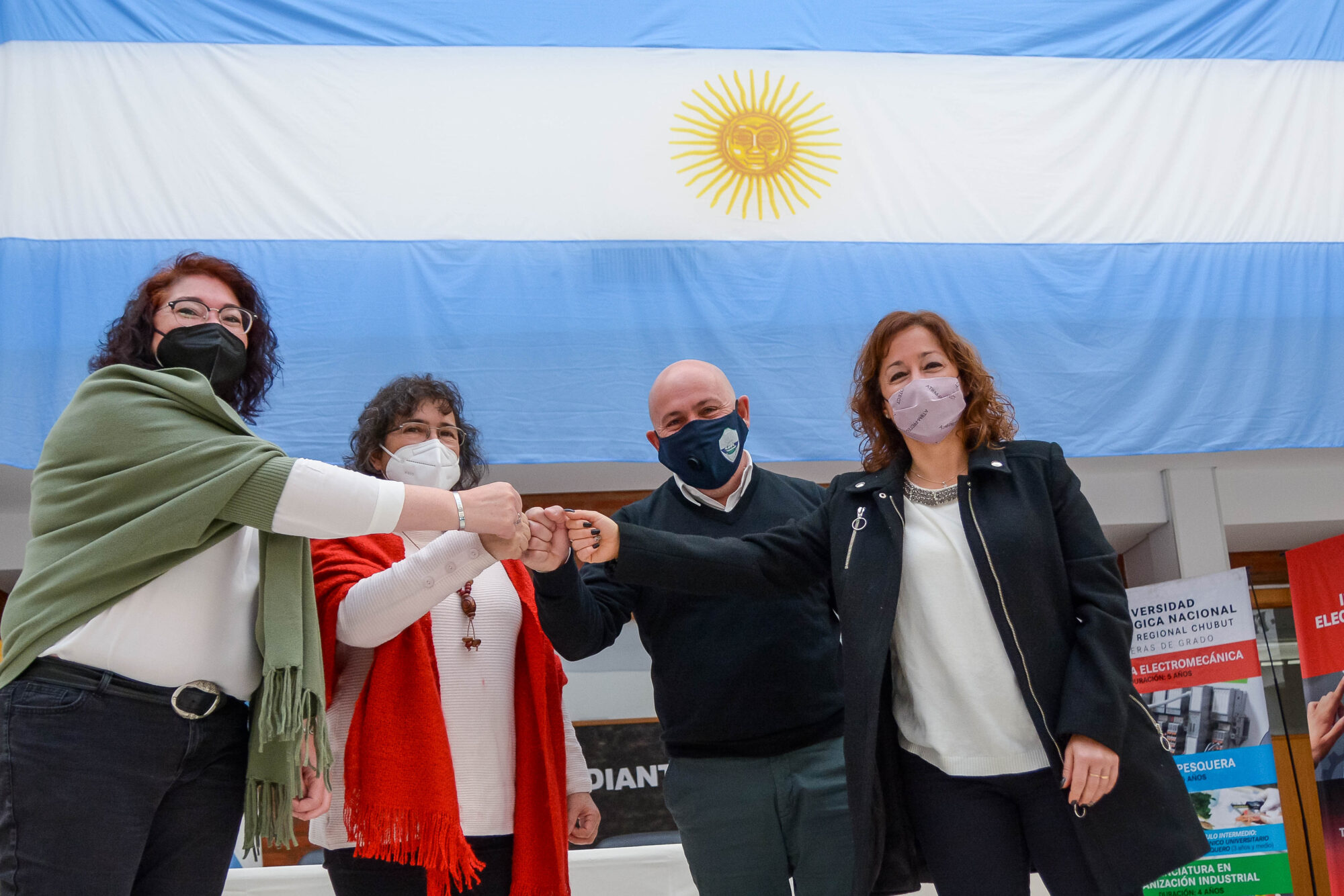 Sastre acompañó la firma del contrato para que la sede local de la UTN amplíe sus instalaciones