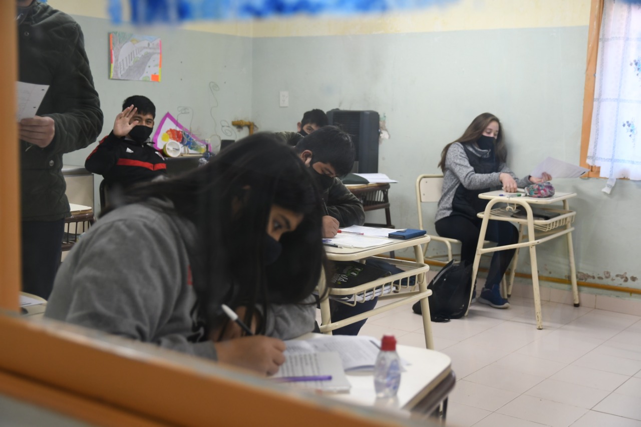 Chubut: Educación pone en marcha un dispositivo para estudiantes secundarios con materias previas