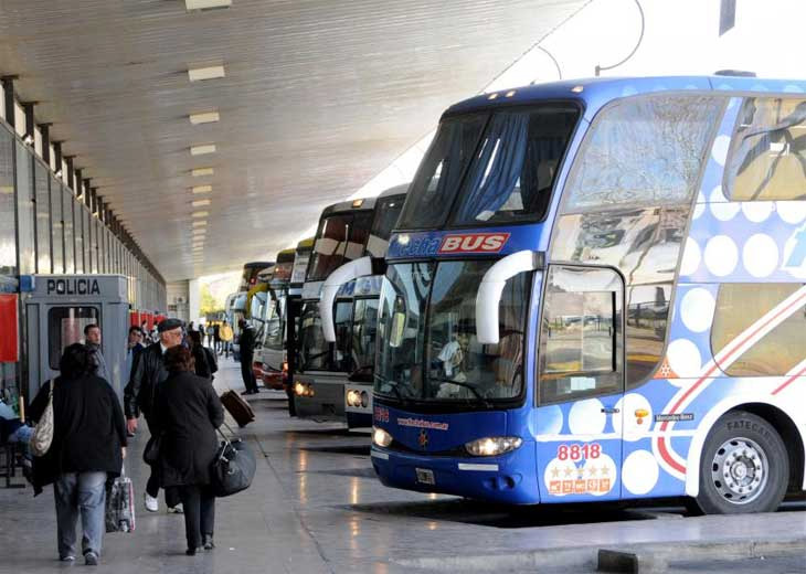 La UTA anunció un paro nacional de 72 horas de micros de larga distancia