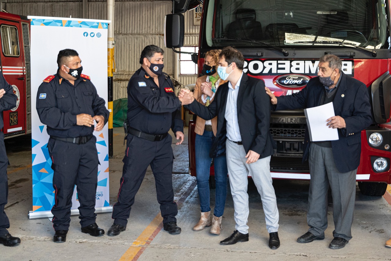 Luque: “Es importante seguir fortaleciendo los cuarteles de bomberos de la ciudad”