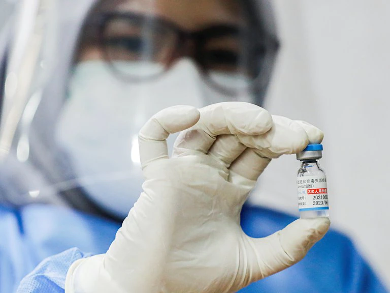 COVID-19: Llegan al país otras 3 millones de vacunas de Sinopharm