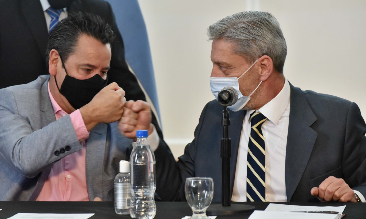 Arcioni: “Con esta obra estamos llegando al 100% de cobertura de conexión de gas natural en Corcovado”