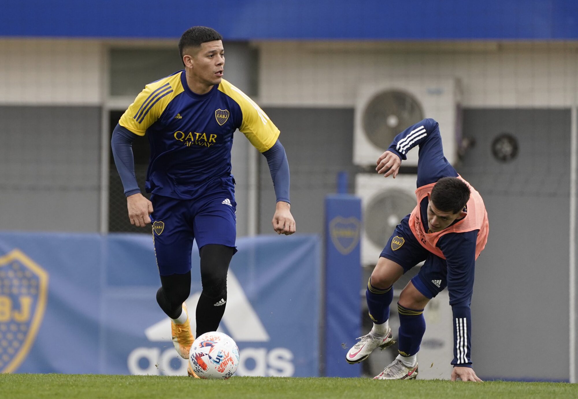 Boca piensa en Defensa y Justicia con Almendra en duda y Advíncula cumpliendo aislamiento sanitario