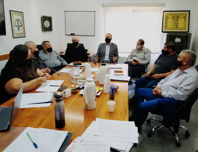 La Fechcoop se reunió en Madryn con la mira puesta en la deuda que mantienen las prestatarias con Cammesa y la facturación mensual de las cooperativas