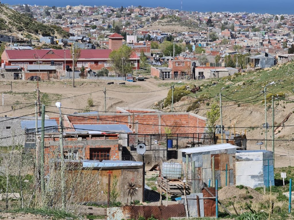La pobreza bajó más de 10 puntos en Comodoro Rivadavia y Rada Tilly y es el conglomerado con los índices más bajos del país