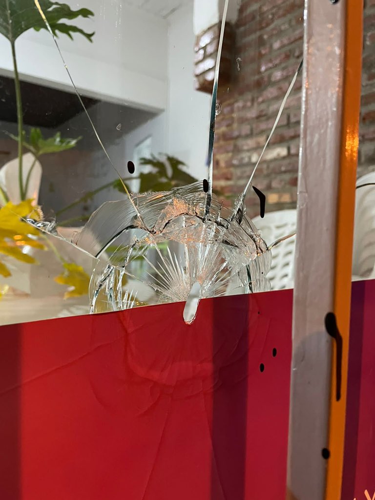 Destrozaron un local del PRO en Trelew y Torres avisó: “No podemos permitir que nos sigan gobernando estas mafias, no les tenemos miedo”