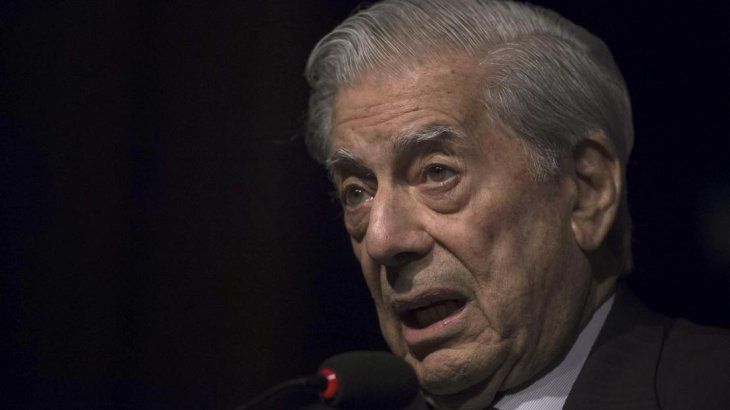 Mario Vargas Llosa reveló que fue víctima de abuso sexual