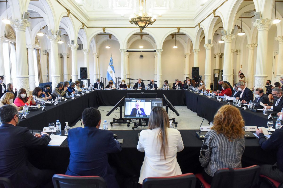 Las clases en 2022 comenzarán el 2 de marzo y habrá un mínimo de 190 días