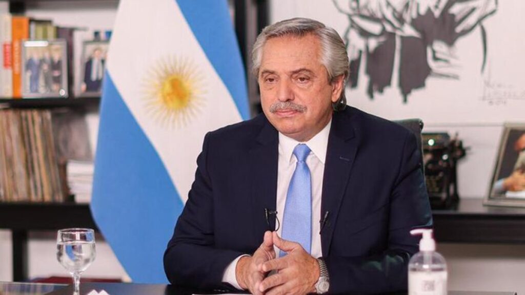 Alberto Fernández viaja a Europa en busca de “respaldo internacional” para la negociación con FMI
