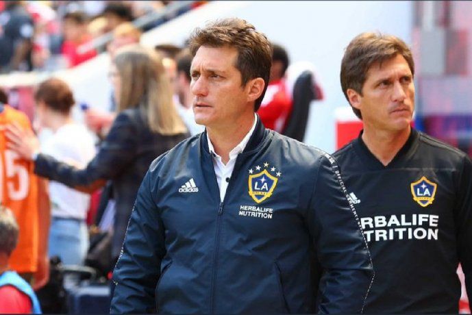 Guillermo Barros Schelotto arregló su contrato con la Selección de Paraguay