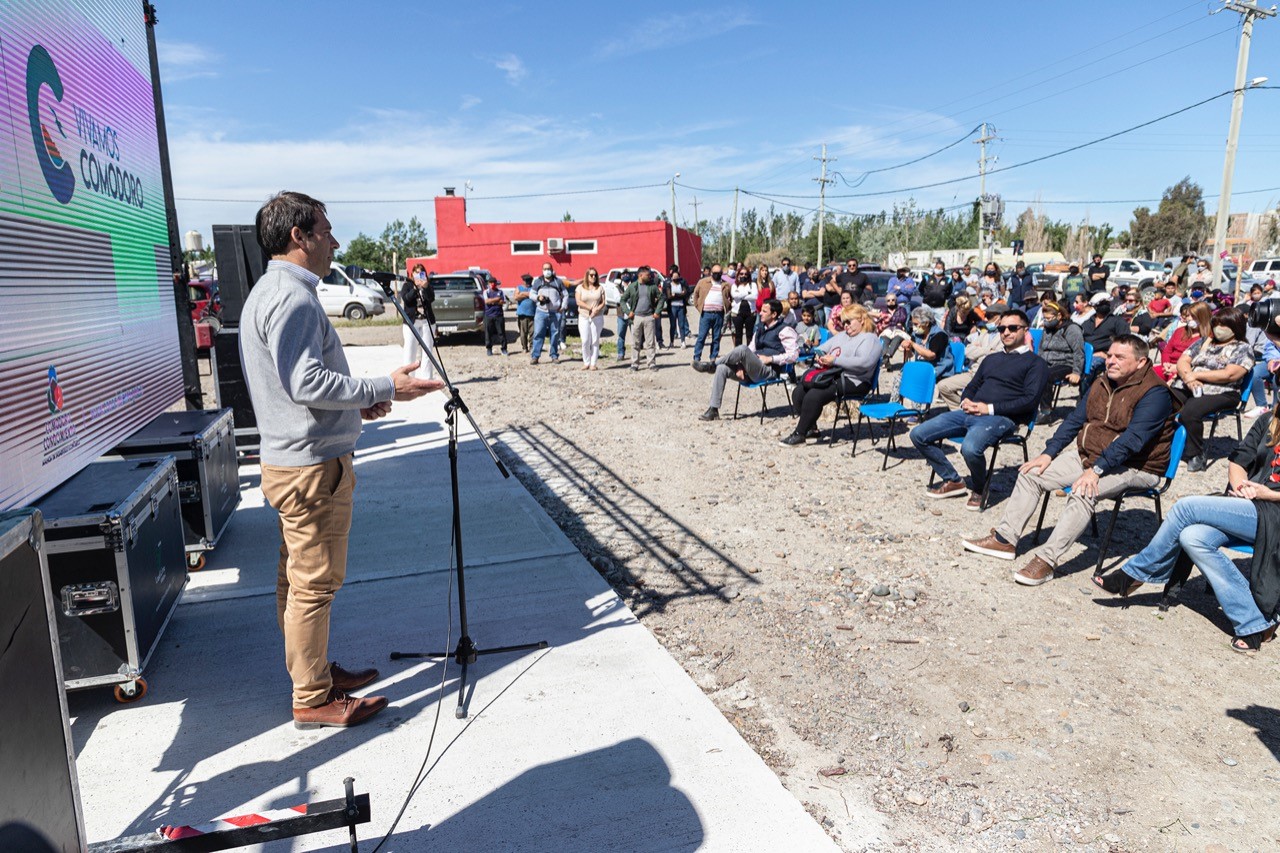 Luque presentó el proyecto que impulsará una feria, almacén de granel y espacio recreativo en Kilómetro 17