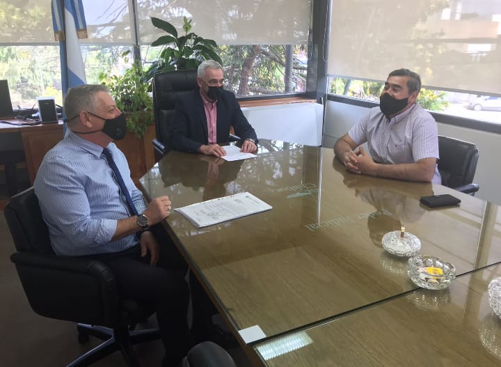 Obras en el interior: Vivas y Candia coordinan el avance del proyecto del Juzgado de Paz en Paso del Sapo