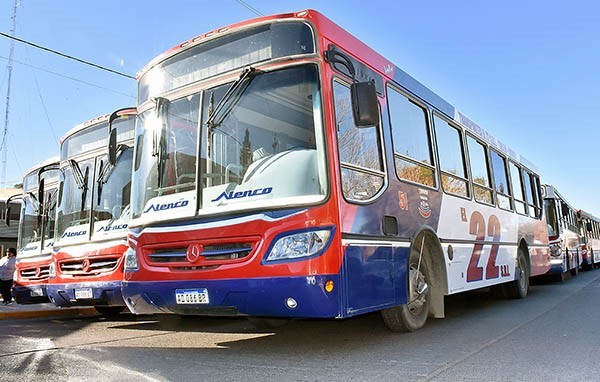 Medida de fuerza en Transporte “El 22” y empresa “Rawson”