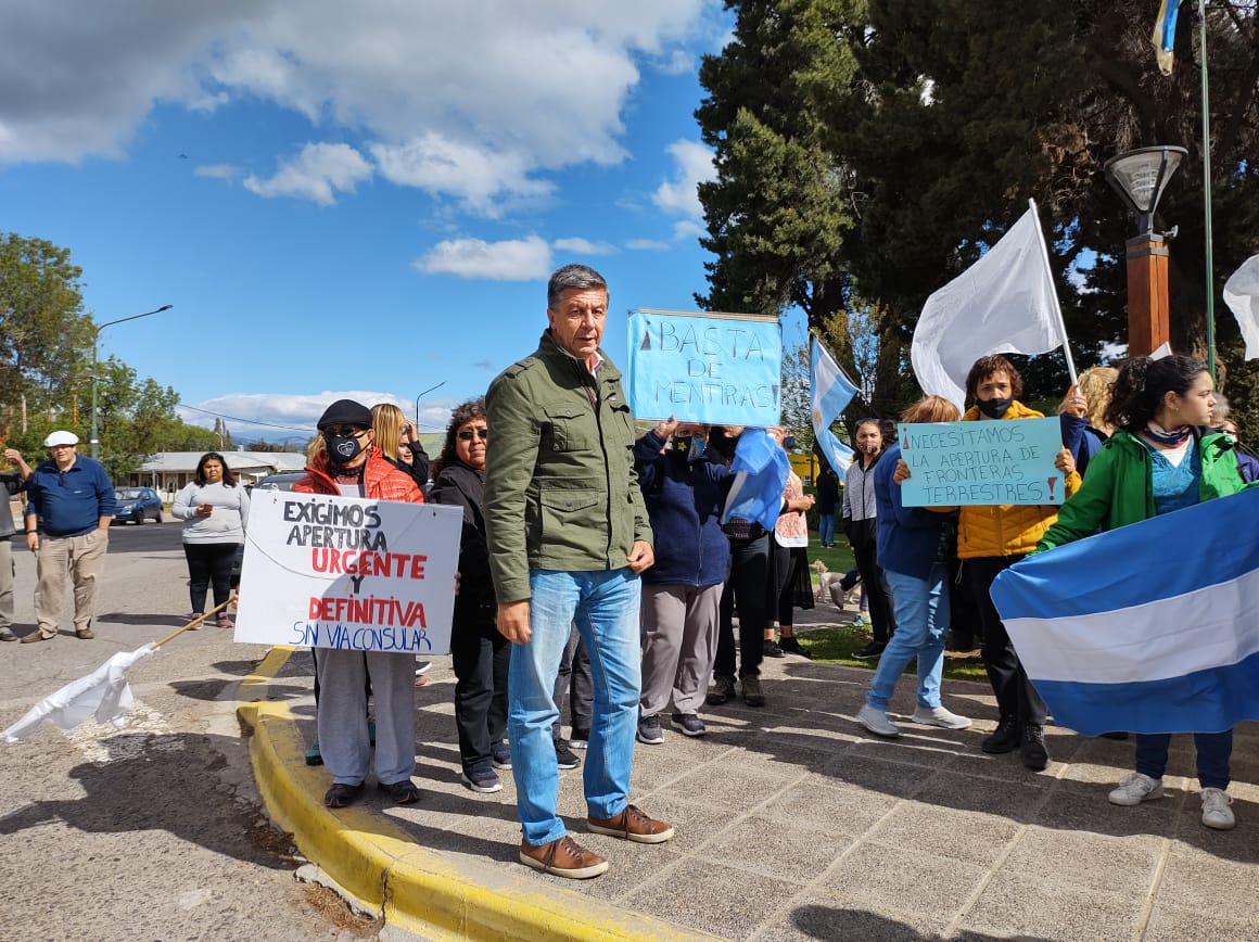 Menna presentará nuevo proyecto para que se abran los pasos fronterizos con Chile