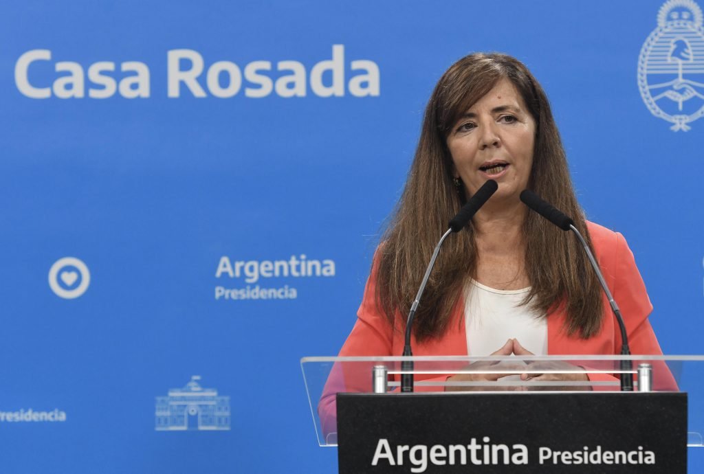 Cerruti sobre viajes al exterior: “Es una medida puntual y momentánea que viene a cuidar el rumbo”