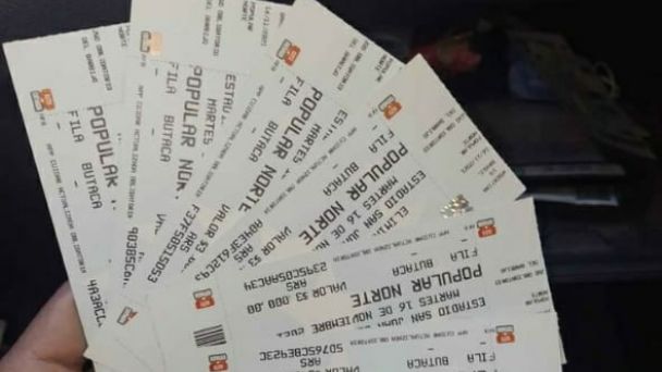 A pocas horas del partido entre Argentina y Brasil crece la oferta de reventa de entradas