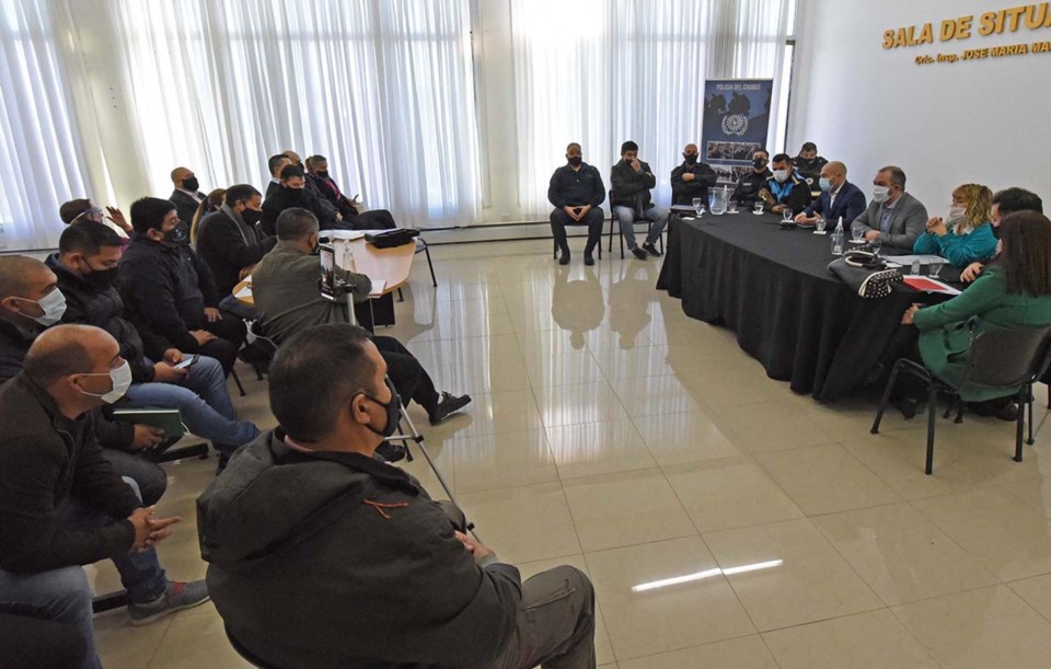 La Policía rechazo la oferta del Gobierno y hoy habrá una nueva cumbre: Si no hay acuerdo, podrían paralizarse las comisarías de toda la Provincia