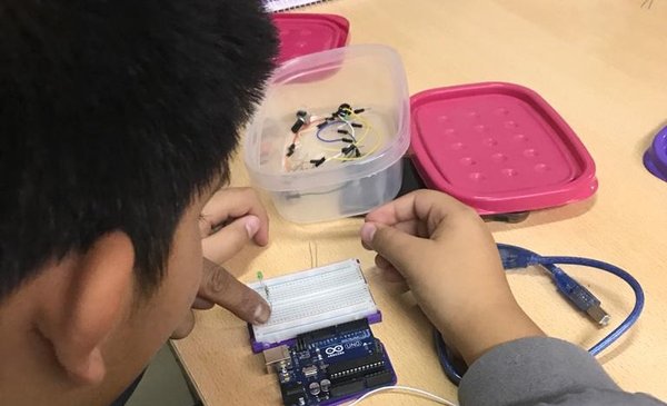 Chubut: La Universidad Tecnológica Nacional presentó el Club Tecnológico destinado a niñas, niños y adolescentes