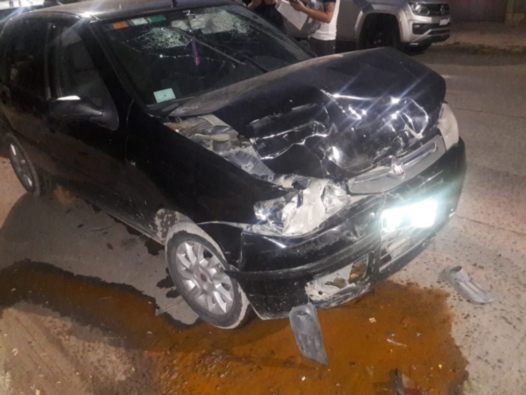 Chocó contra un vehículo estacionado y el test de alcoholemia fue 4 veces más que lo permitido