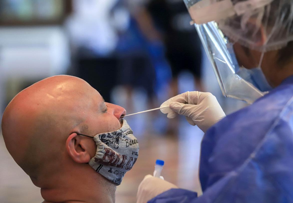 Coronavirus récord en Argentina: Los contagios rompieron la barrera de los 50.000 positivos por primera vez desde que comenzó la pandemia