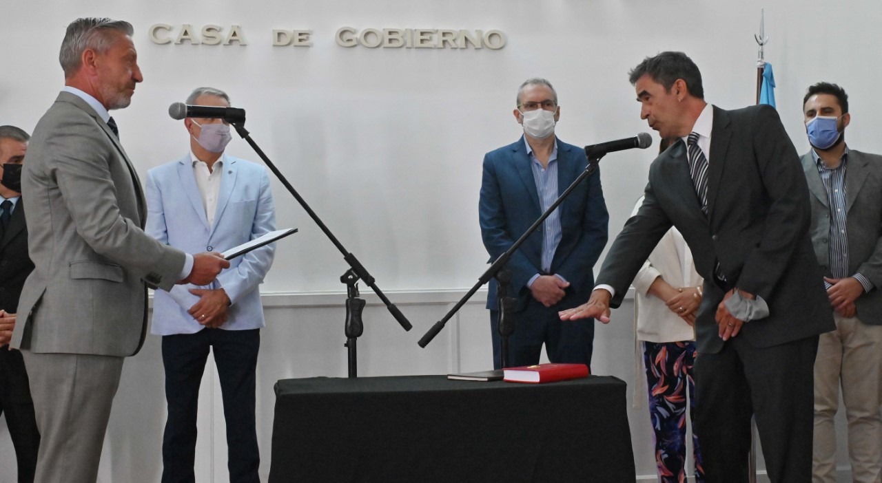 Nuevo Gabinete de Arcioni: Gaffet asumió en Turismo y Simone en Familia